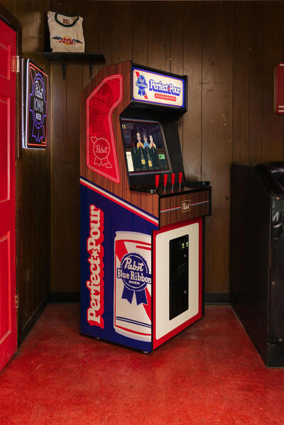Perfect Pour: Pabst Blue Ribbon Edition